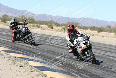 media/Dec-04-2025-Racers Edge (Thu) [[5ebc9f124d]]/3-B Group/3-Session 2 (Turn 7 Inside)/